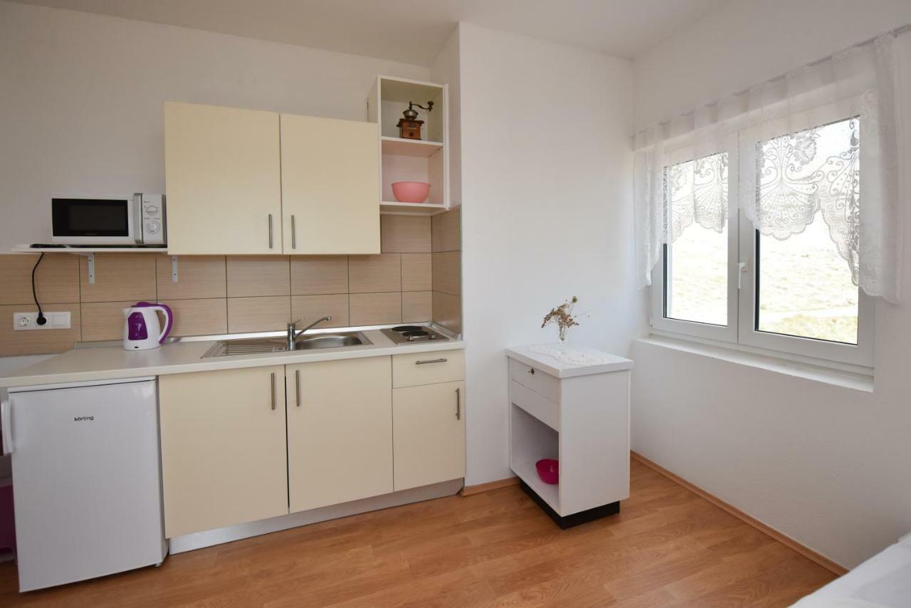 Apartments Zakarija Novalja Zewnętrze zdjęcie