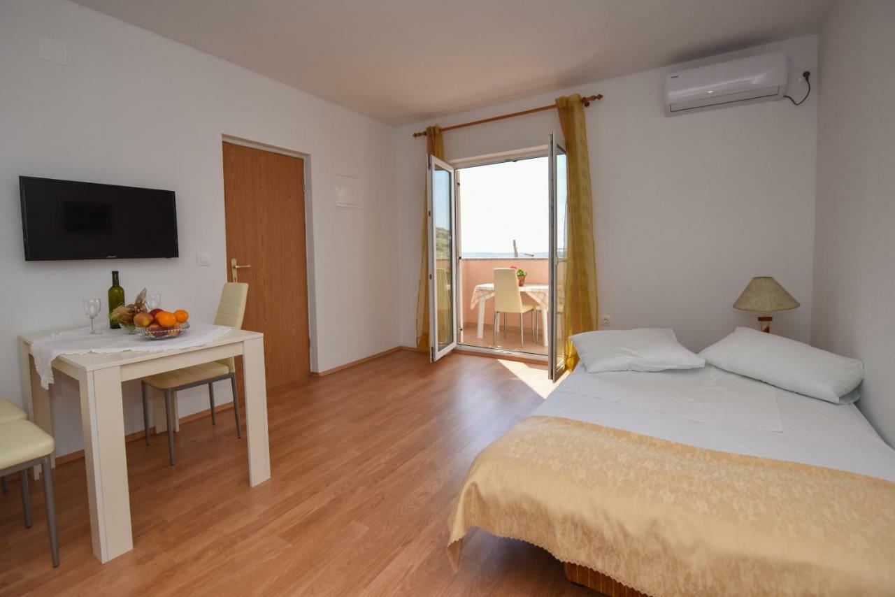 Apartments Zakarija Novalja Zewnętrze zdjęcie