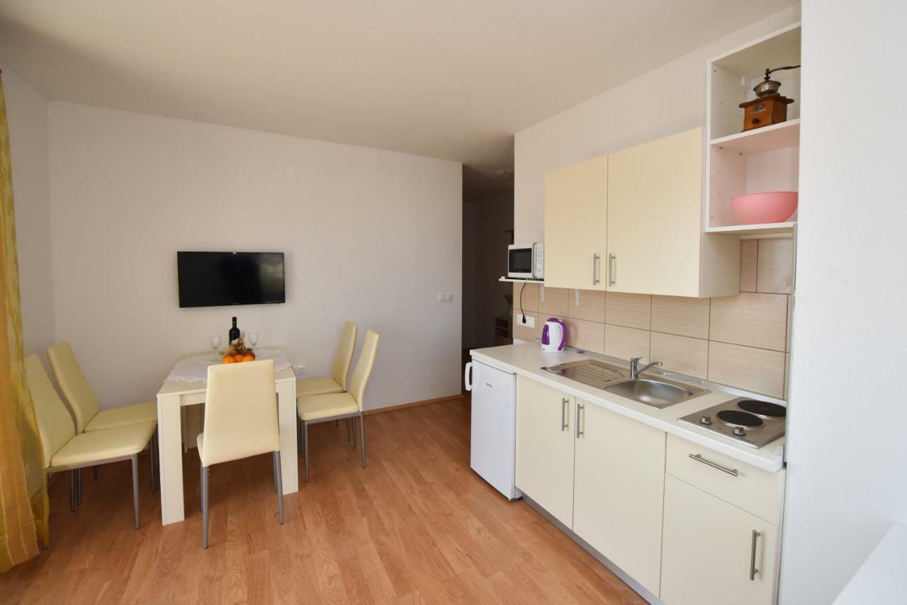 Apartments Zakarija Novalja Zewnętrze zdjęcie